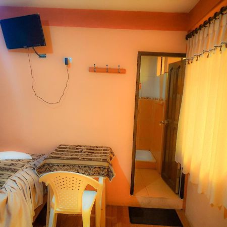 Hostal Luz Yhobimar Copacabana  Luaran gambar