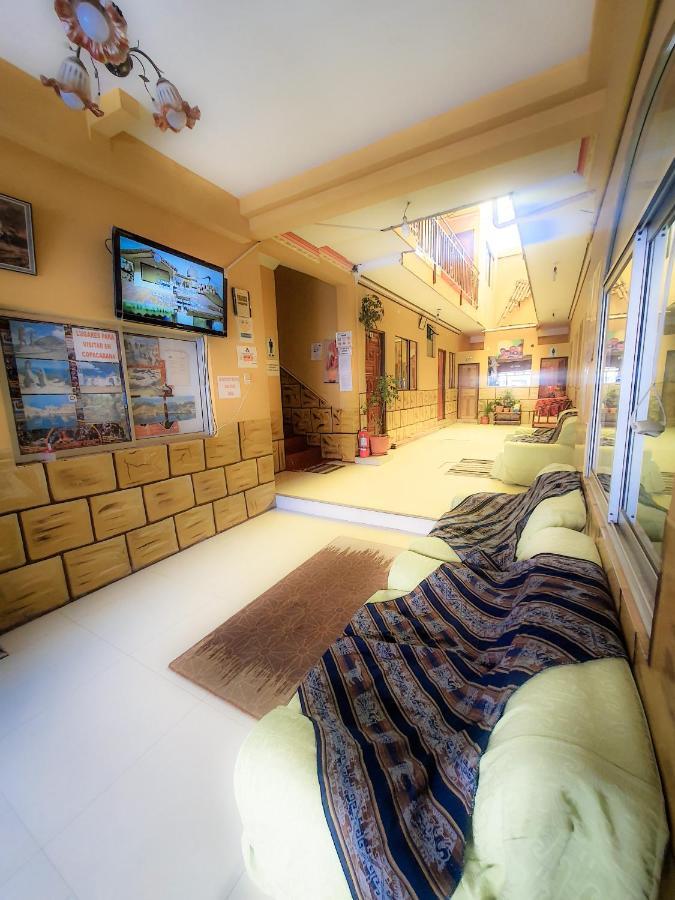 Hostal Luz Yhobimar Copacabana  Luaran gambar
