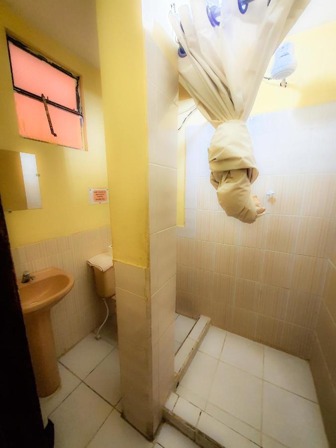 Hostal Luz Yhobimar Copacabana  Luaran gambar