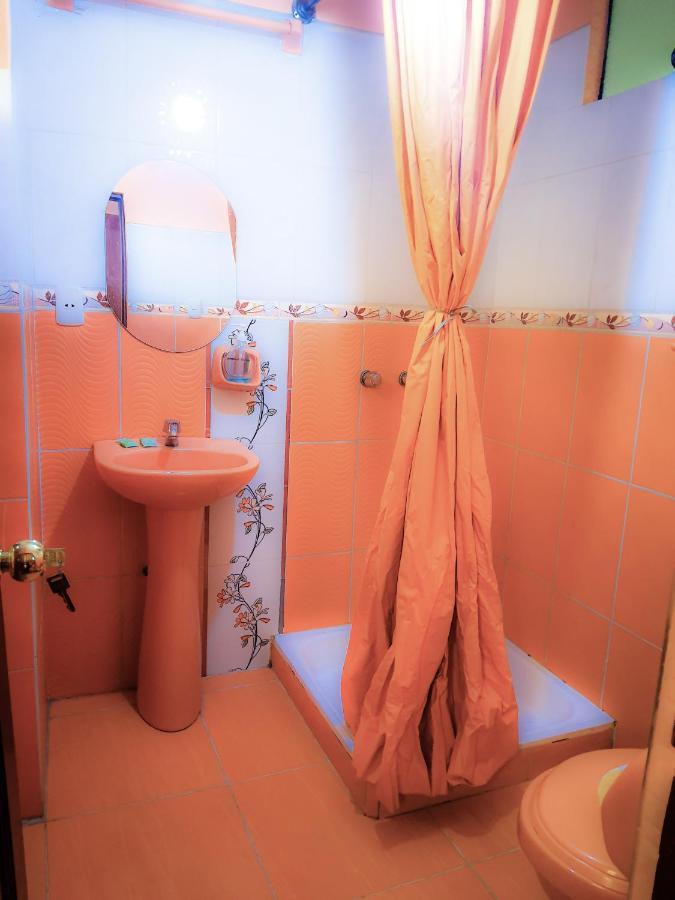 Hostal Luz Yhobimar Copacabana  Luaran gambar