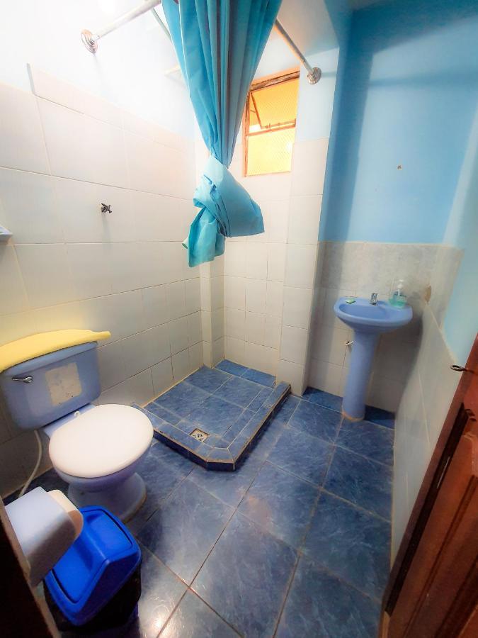 Hostal Luz Yhobimar Copacabana  Luaran gambar
