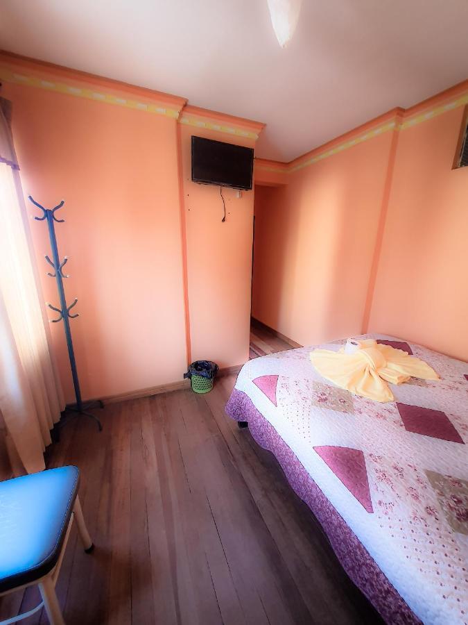Hostal Luz Yhobimar Copacabana  Luaran gambar